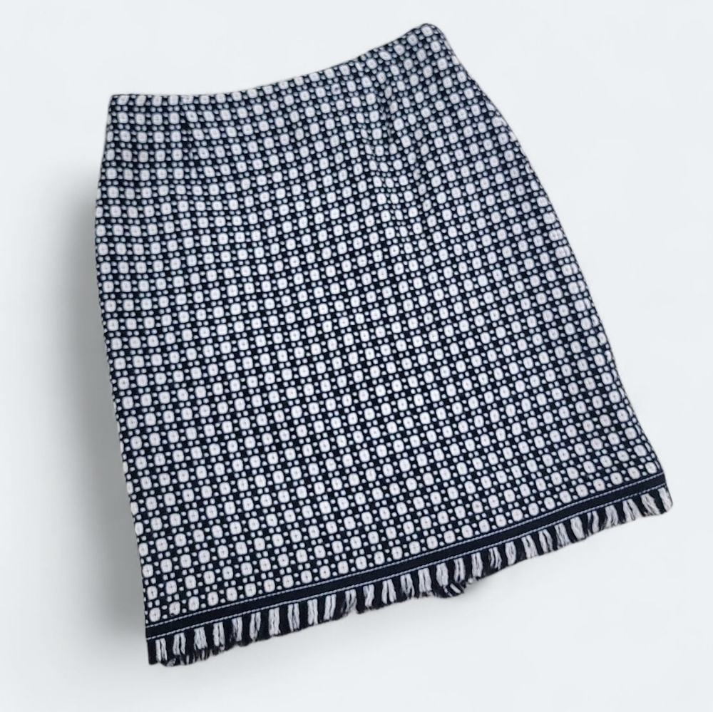 Harold's Black and White Textured Wool Skirt With Fringe Size 4